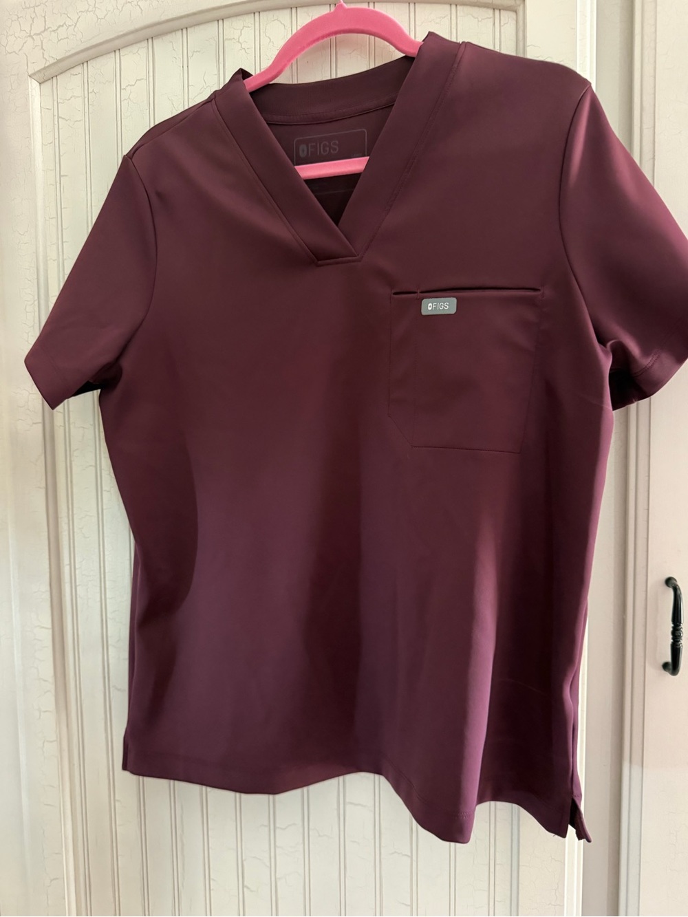 FIGS Women's FormX sona slim V-Neck Scrub Top in Deep Burgundy
